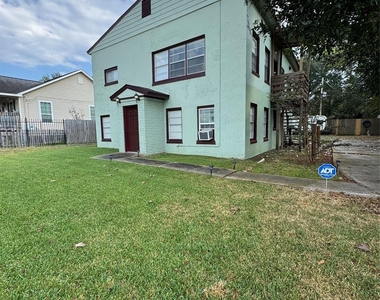 2918 46th Street - Photo Thumbnail 1