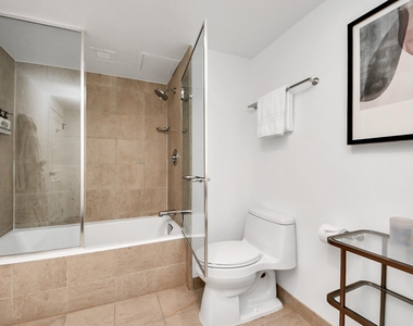 1300 Lamar Street - Photo Thumbnail 42