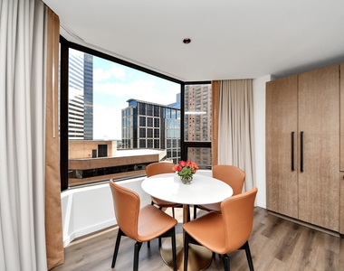 1300 Lamar Street - Photo Thumbnail 14