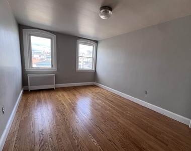 444 Lafayette - Photo Thumbnail 3