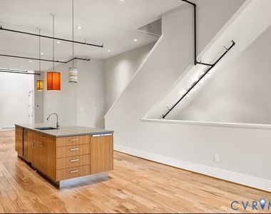 105 E Broad Street - Photo Thumbnail 12