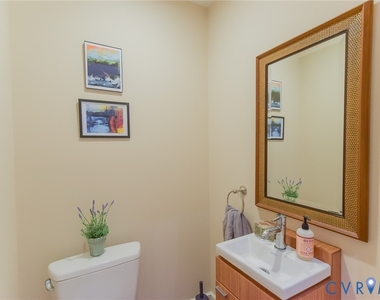 105 E Broad Street - Photo Thumbnail 2