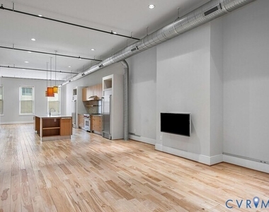 105 E Broad Street - Photo Thumbnail 6
