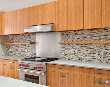 105 E Broad Street - Photo Thumbnail 10
