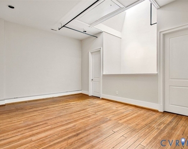 105 E Broad Street - Photo Thumbnail 20