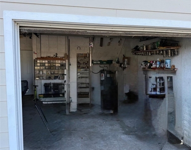 8 Bayvilla Street - Photo Thumbnail 7