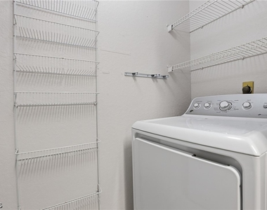 6321 Aragon Way - Photo Thumbnail 20