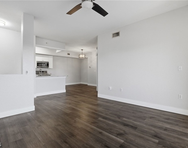 6321 Aragon Way - Photo Thumbnail 8