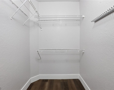 6321 Aragon Way - Photo Thumbnail 17
