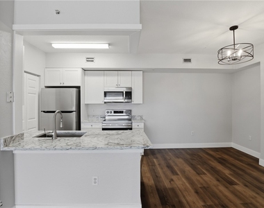 6321 Aragon Way - Photo Thumbnail 10