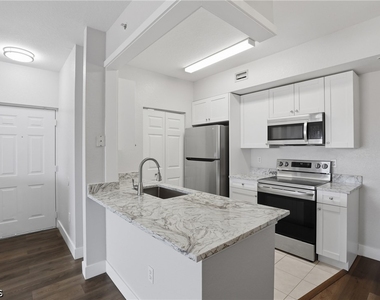 6321 Aragon Way - Photo Thumbnail 11