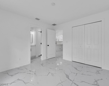 4921 Leonard Boulevard S - Photo Thumbnail 10