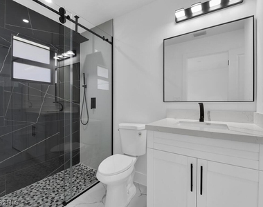 4921 Leonard Boulevard S - Photo Thumbnail 11
