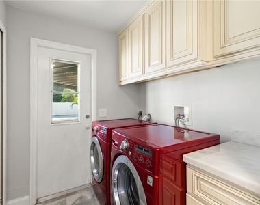 317 3rd Avenue - Photo Thumbnail 21
