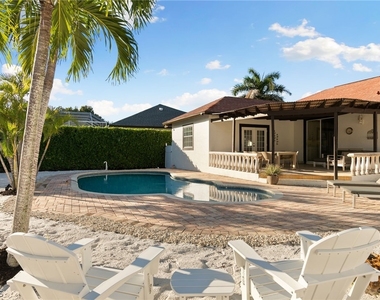 317 3rd Avenue - Photo Thumbnail 26