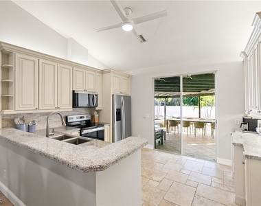 317 3rd Avenue - Photo Thumbnail 6