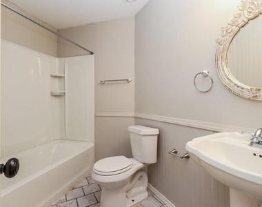 5210 Kristen Court - Photo Thumbnail 13