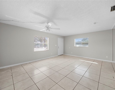 5537 10th Avenue - Photo Thumbnail 2