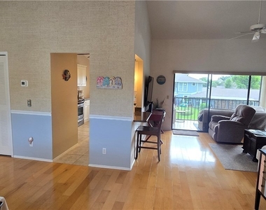 9598 Halyards Court - Photo Thumbnail 8