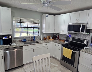 9595 Halyards Court - Photo Thumbnail 2