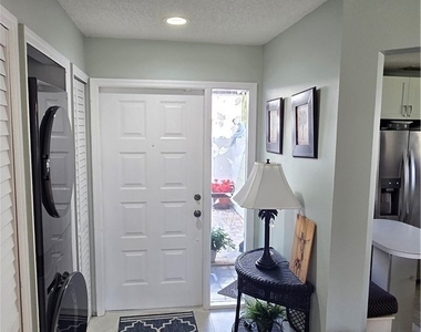 9595 Halyards Court - Photo Thumbnail 7