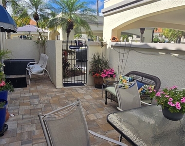 9595 Halyards Court - Photo Thumbnail 21