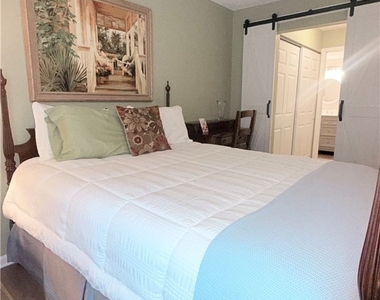 9540 Green Cypress Lane - Photo Thumbnail 23