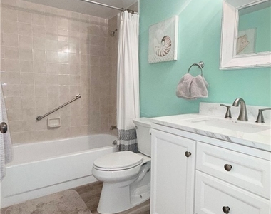 9540 Green Cypress Lane - Photo Thumbnail 19
