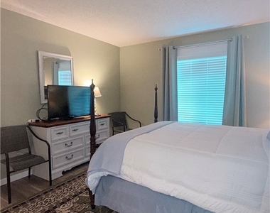9540 Green Cypress Lane - Photo Thumbnail 26