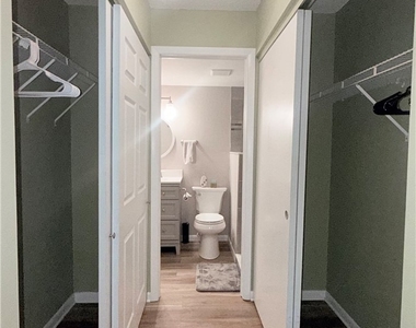 9540 Green Cypress Lane - Photo Thumbnail 28