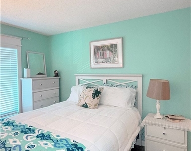 9540 Green Cypress Lane - Photo Thumbnail 14