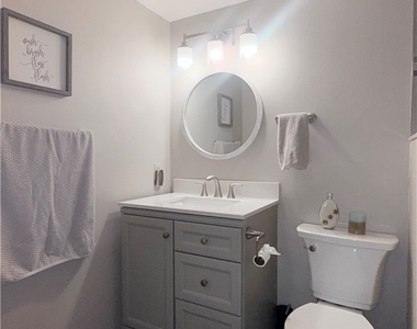 9540 Green Cypress Lane - Photo Thumbnail 32