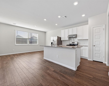 3903 Giorgio Pastel Place - Photo Thumbnail 15