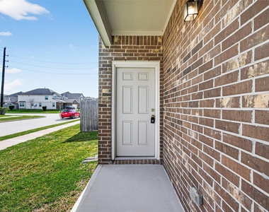 3903 Giorgio Pastel Place - Photo Thumbnail 8