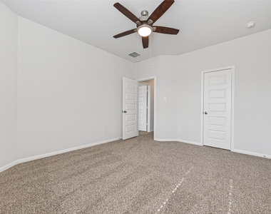 3903 Giorgio Pastel Place - Photo Thumbnail 46