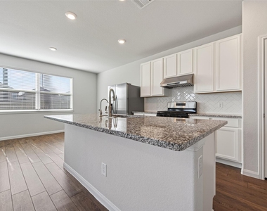 3903 Giorgio Pastel Place - Photo Thumbnail 23