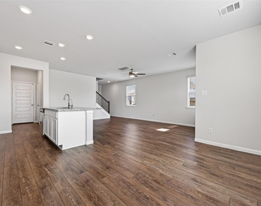 3903 Giorgio Pastel Place - Photo Thumbnail 20