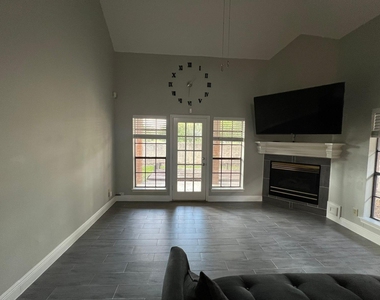 6990 Oakwood Park - Photo Thumbnail 11
