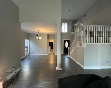 6990 Oakwood Park - Photo Thumbnail 4