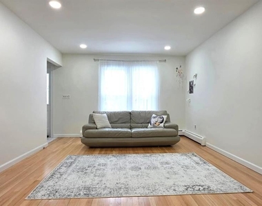 40 Hackensack - Photo Thumbnail 2