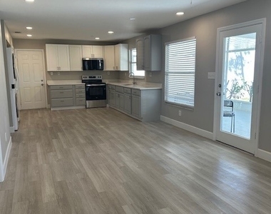 25168 Pinson Drive - Photo Thumbnail 13