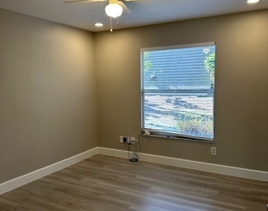 25168 Pinson Drive - Photo Thumbnail 18