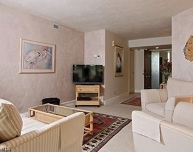 26930 Wedgewood Drive - Photo Thumbnail 5