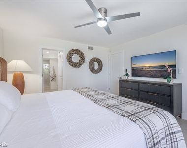 11118 Gulf Shore Drive - Photo Thumbnail 21