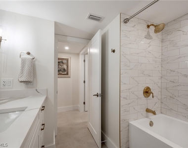 11118 Gulf Shore Drive - Photo Thumbnail 28