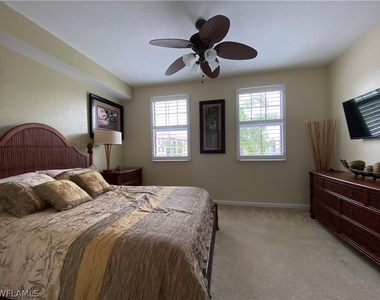 12940 Positano Circle - Photo Thumbnail 17