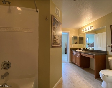 12940 Positano Circle - Photo Thumbnail 18