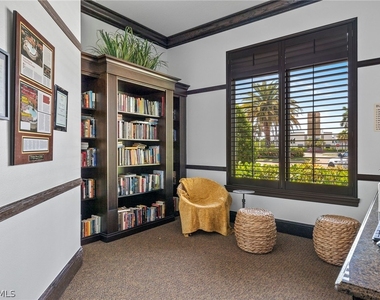12940 Positano Circle - Photo Thumbnail 31