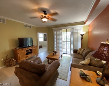 12940 Positano Circle - Photo Thumbnail 6