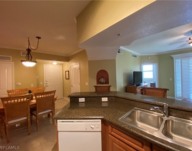12940 Positano Circle - Photo Thumbnail 2